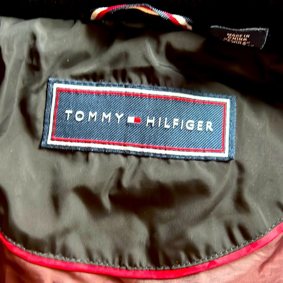 Tommy Hilfiger | Large | 100% Polyester Shell - Picture 9 of 10